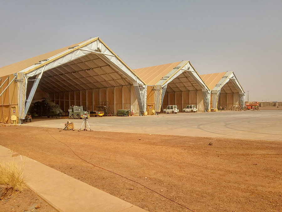 hangarzelte3